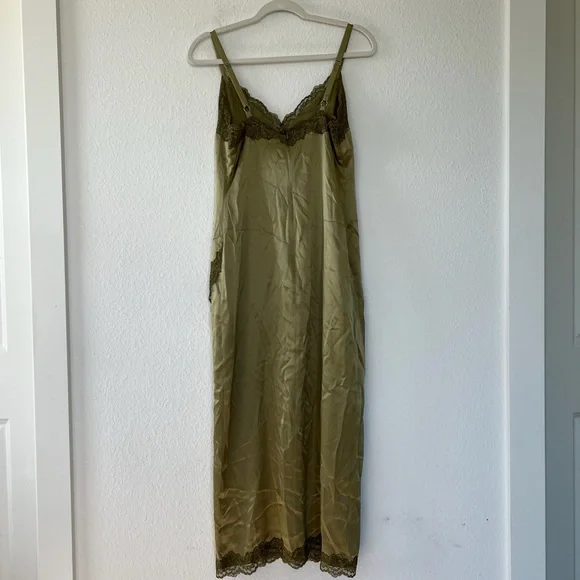 NWT REFORMATION KARISSA SILK DRESS - OLIVE OIL GREEN